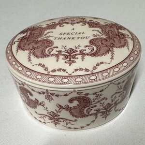 Spode English Bone China Momentos "A Special Thank You" Maroon on Cream Round
